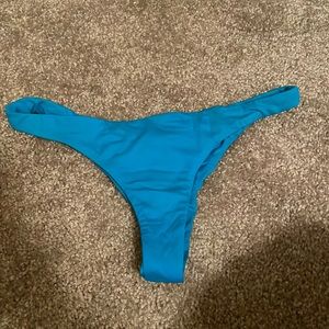 Roxy Thong Bikini Bottom 💙